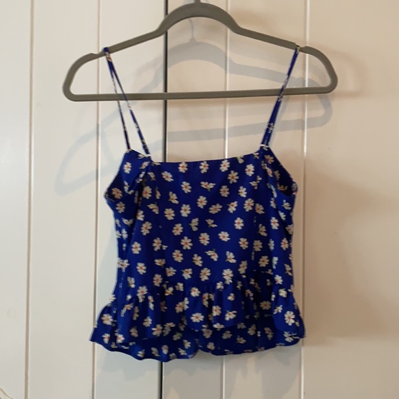 Daisy Ruffled Crop Cami - Picture 3 of 3